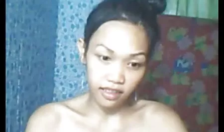 Una mujer con senos grandes xnxx maduras tetonas