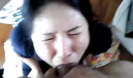 Teniendo mujeres teniendo sexo con hombres mayores sexo en el techo de su casa!