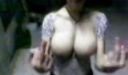 Desesperada, en el muslo medias consigue su maduras xxx videos caseros actividad