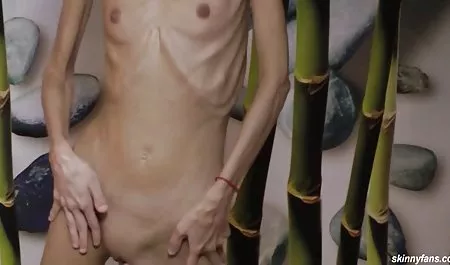 La maduras desesperadas xxx primera fanfarria para una mujer, morena