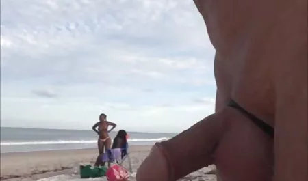 Sexo maduras calientes caseros con un Perro Grande