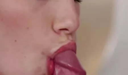 Sexo con xxx señoras de 40 morena tatuaje